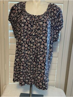 Chaps BlackFloral Scoop-Neck Tie Front Tunic